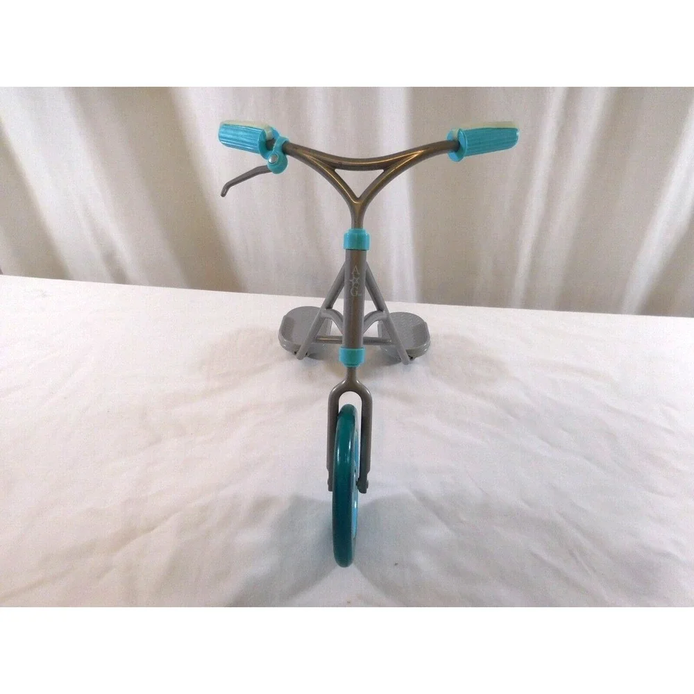 American Girl Sporty Scooter Retired 18